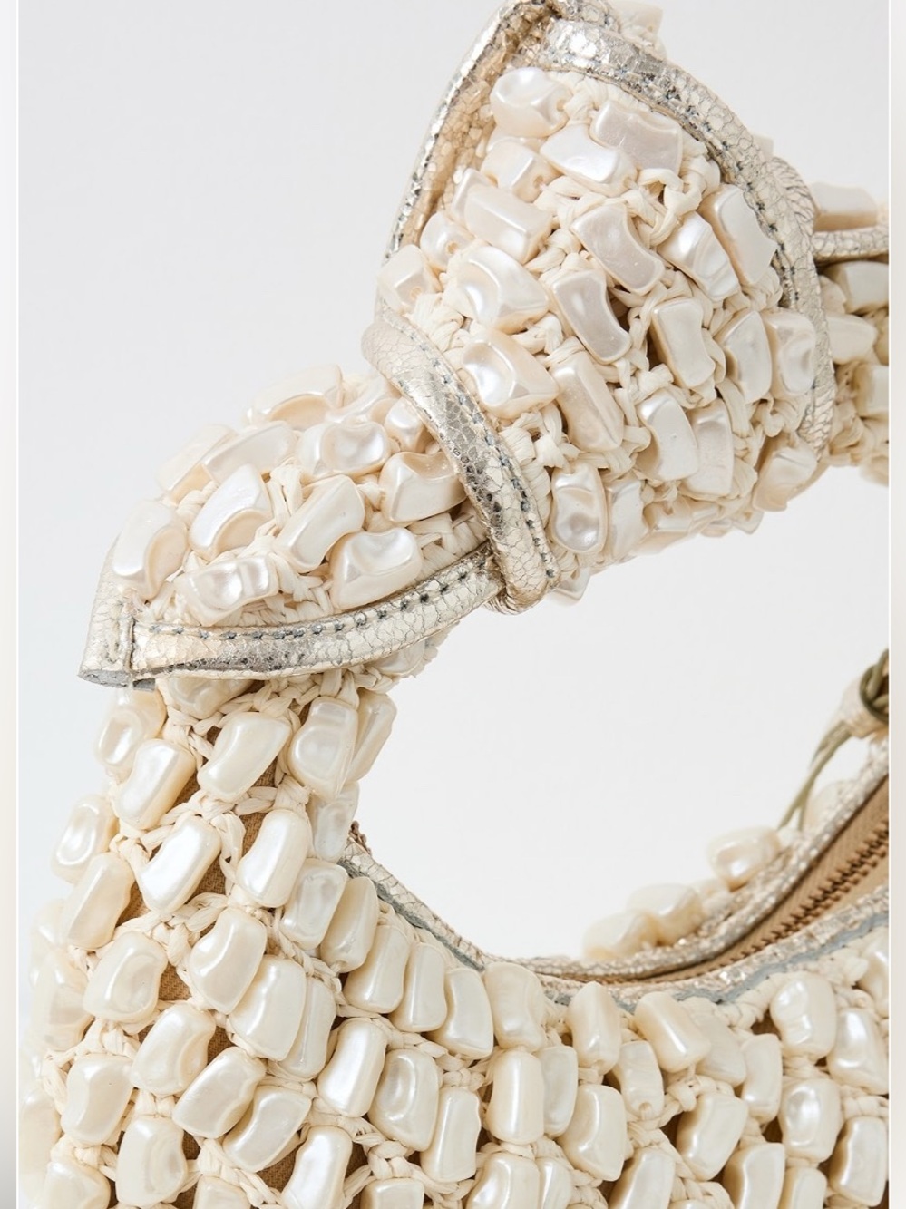 POOLSIDE
Josie Pearl Bag Reef crochet with silver accents #beaded #pearl

Lengt - Picture 4 of 6